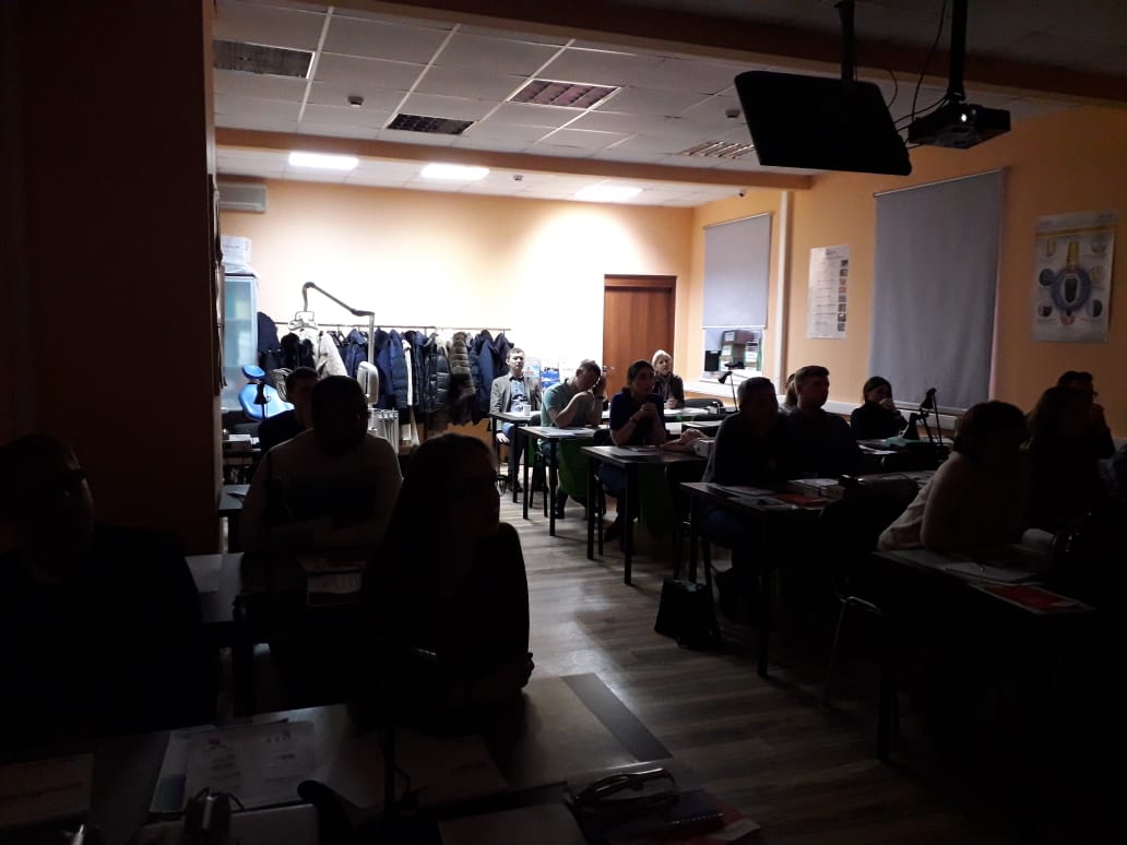 Атравматичное удаление зубов и методики наложения швов