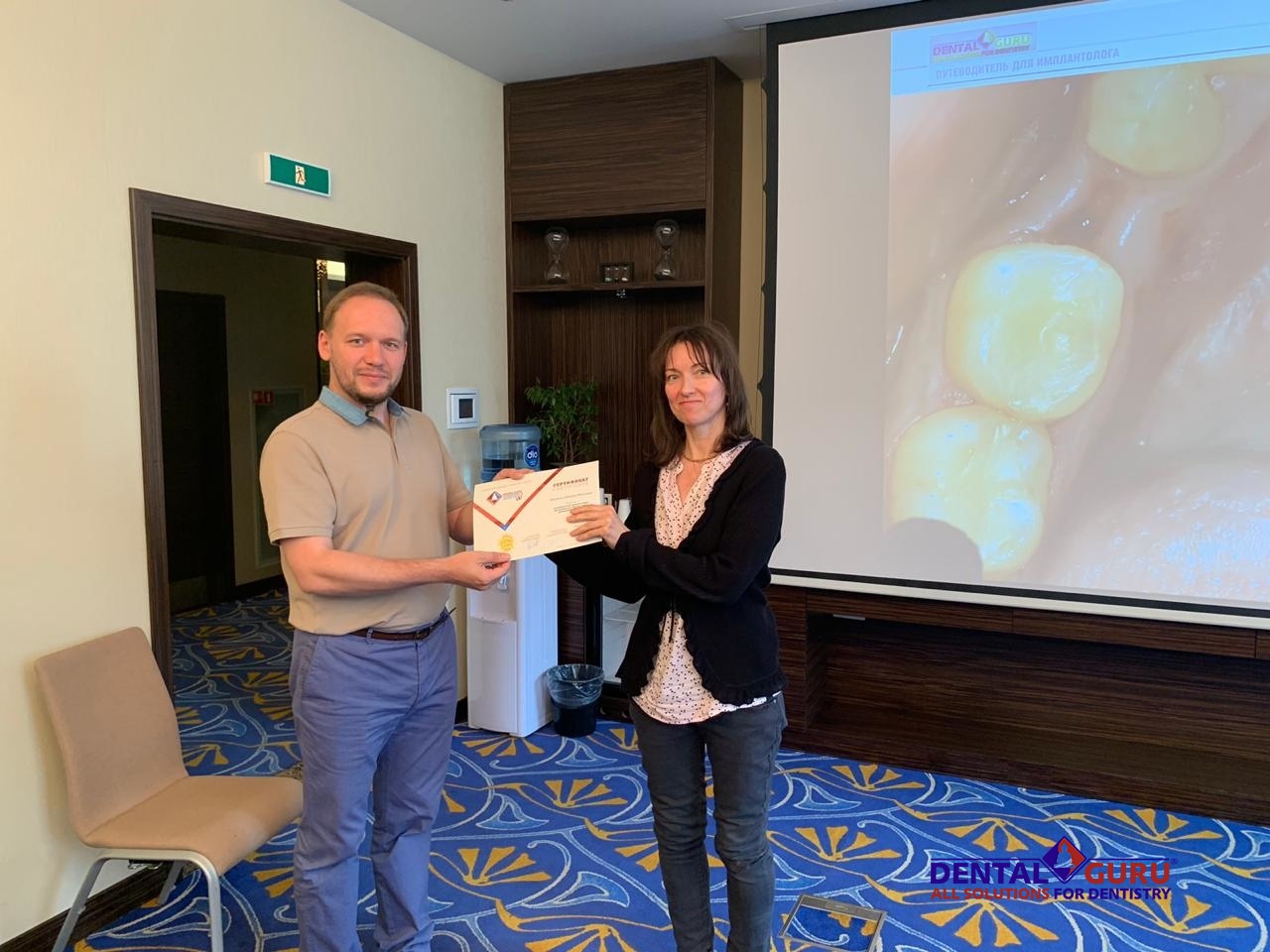 Атравматичное удаление зубов и методики наложения швов