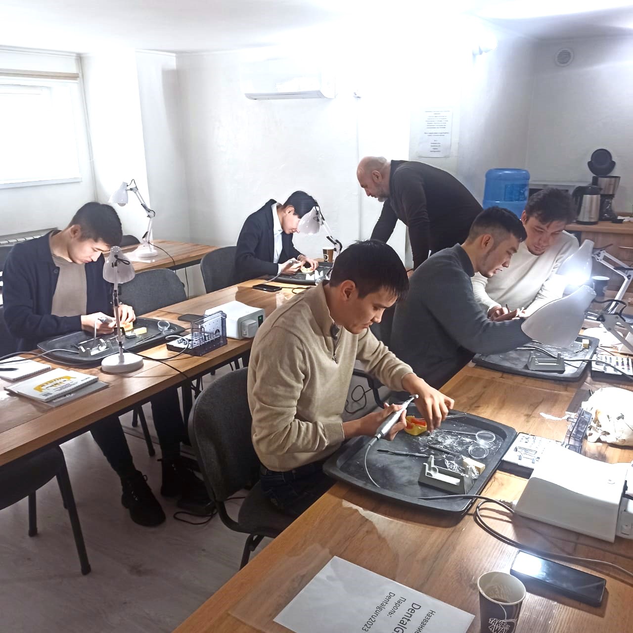 Пост-релиз с базового курса по имплантации в Астане