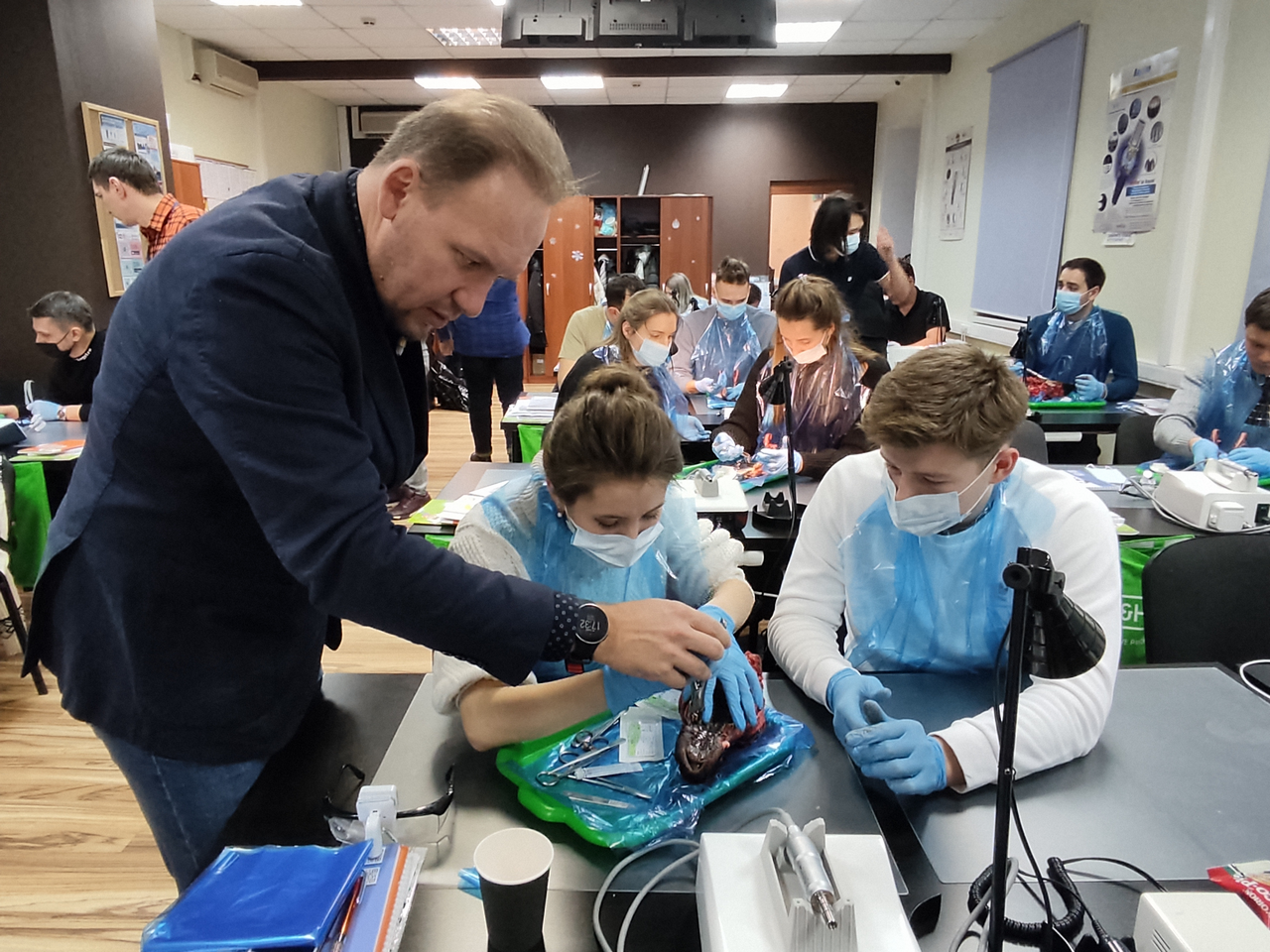 Атравматичное удаление зубов и методики наложения швов. Программа Камиля Наильевича Хабиева