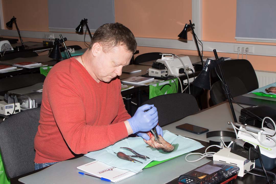 Как спасти имплантат? Стратегия и тактика в лечении периимплантита. Этиопатогенетическая и прогностическая концепции