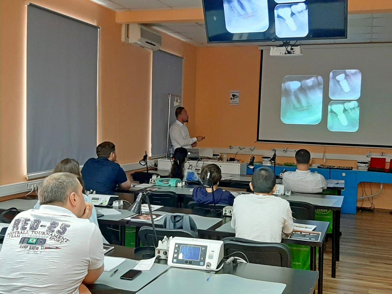 Атравматичное удаление зубов и методики наложения швов. Пост-релиз офлайн курса 23 июня.