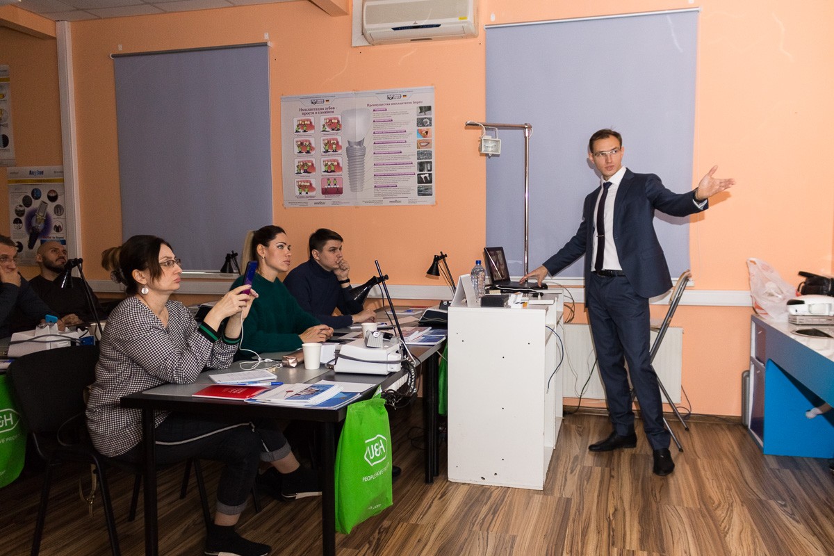 Создание цельнокерамической реставрации в полной анатомии по CAD/CAM с окрашиванием. 8 октября, Станислав Белоус