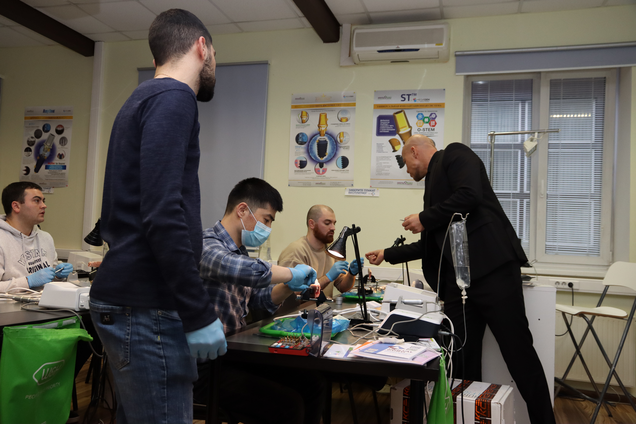 Продвинутый курс по имплантации 10-11 февраля