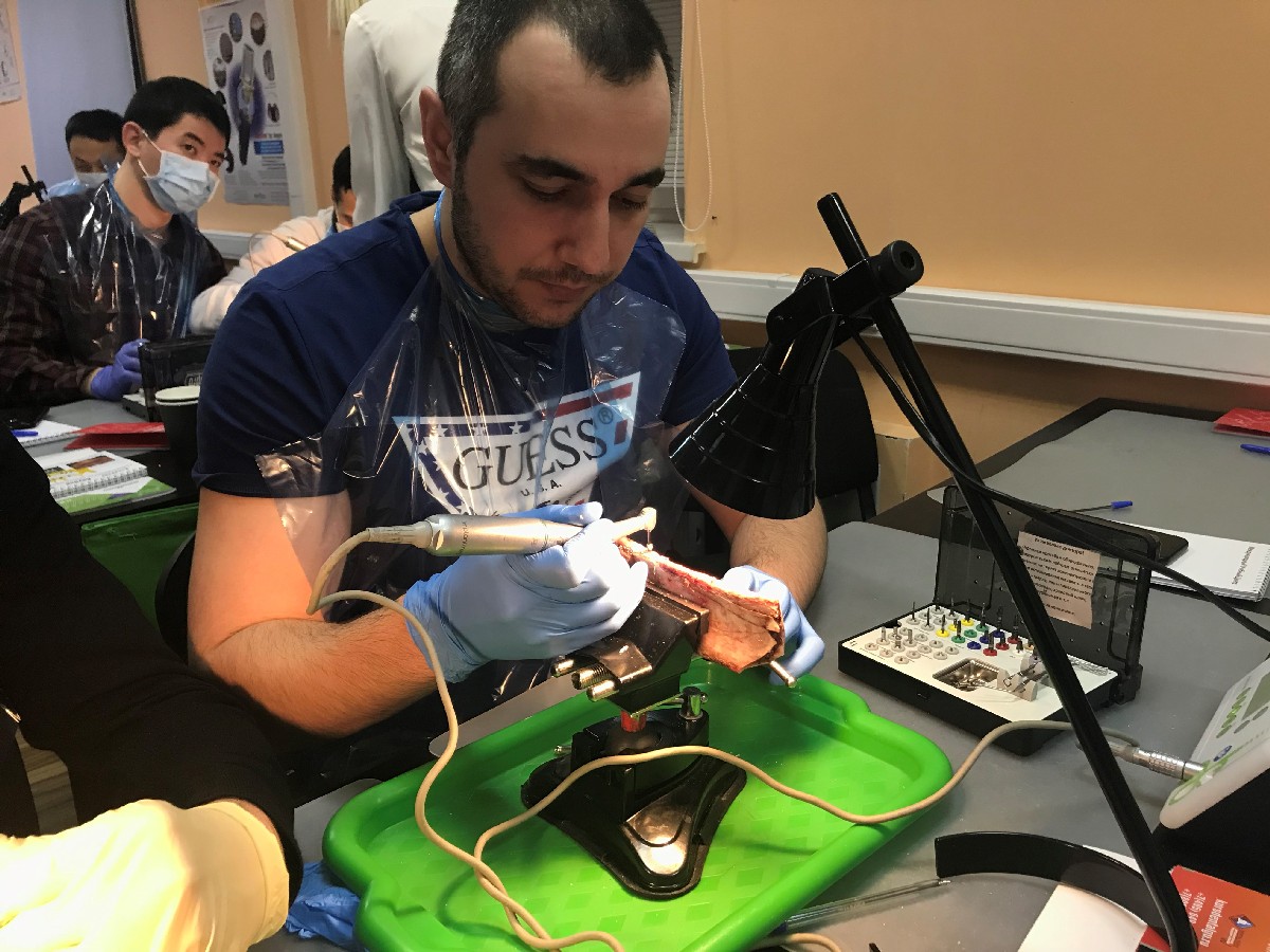 Базовый курс по имплантации, 14-15 марта 2020г.