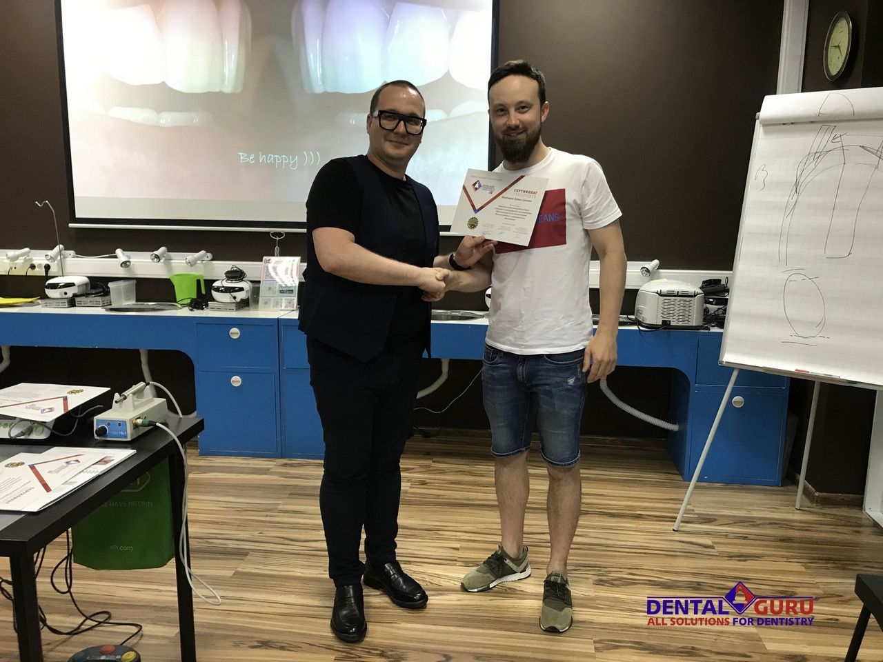 25.06.2021 Стоматологическая реабилитация с помощью ангулированных имплантатов. Имплантация на 4-х имплантатах. Физиологическое и анатомическое обоснование