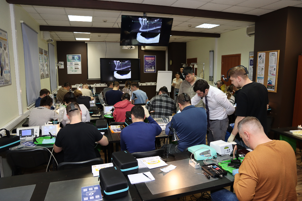 Продвинутый курс по имплантации: костная пластика и синус-лифтинг