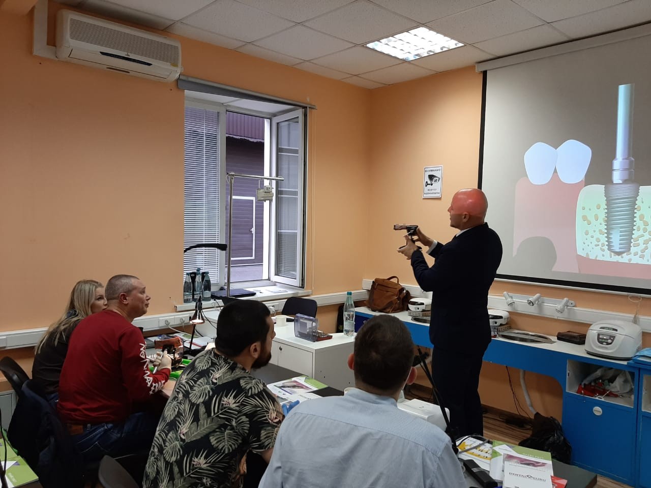 Базовый курс по имплантации, 10-11 октября 2020г.