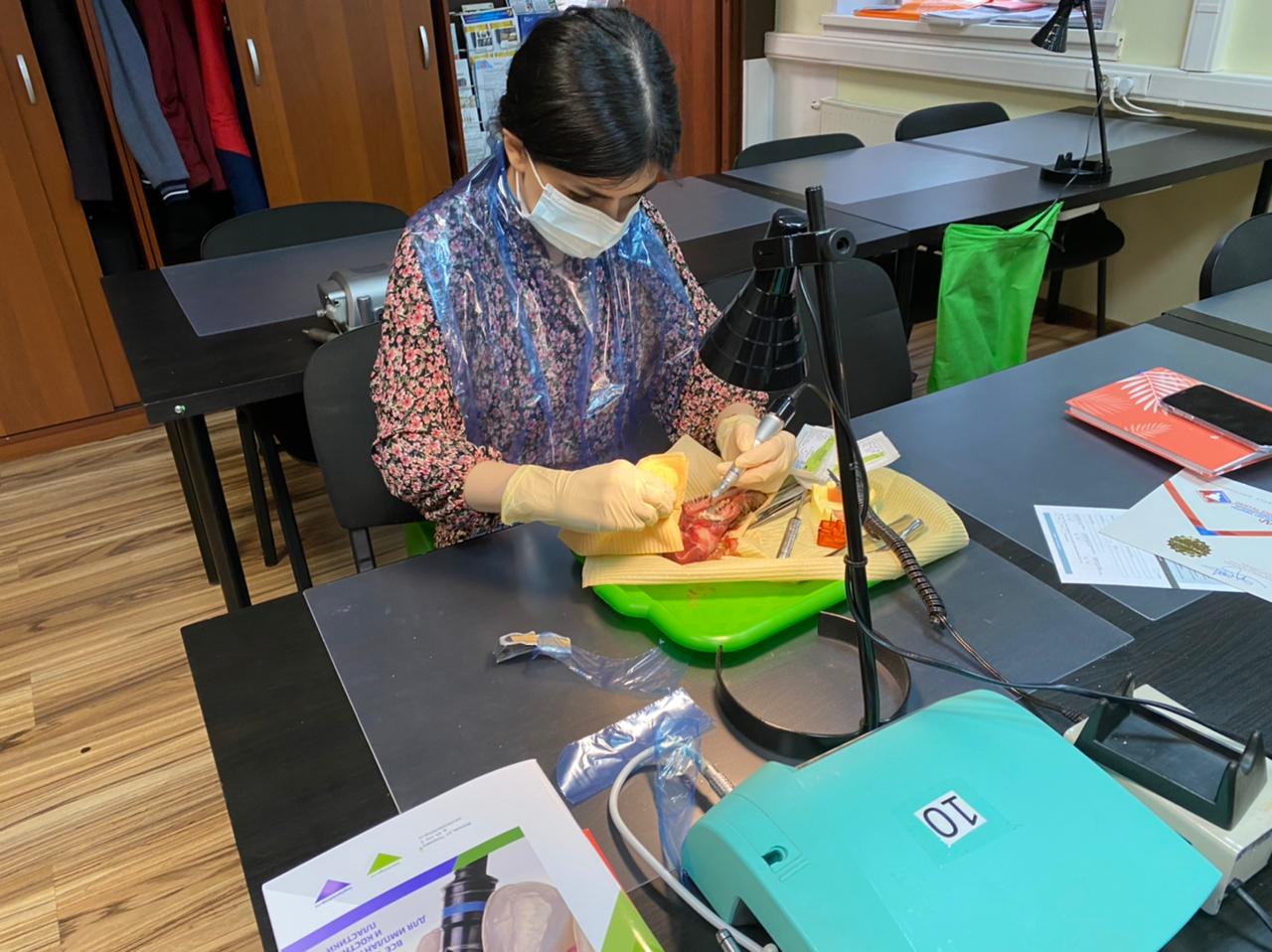 Атравматичное удаление зубов и методики наложения швов. Пост-релиз 09.04.21