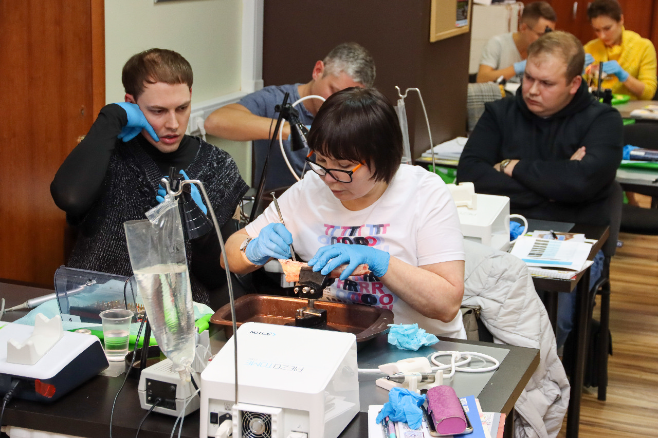 Продвинутый курс по имплантации: костная пластика и синус-лифтинг 13-14 сентября