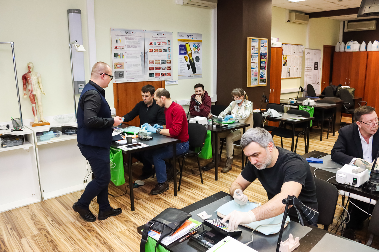 Стоматологическая реабилитация с помощью ангулированных имплантатов, 25.02.2022