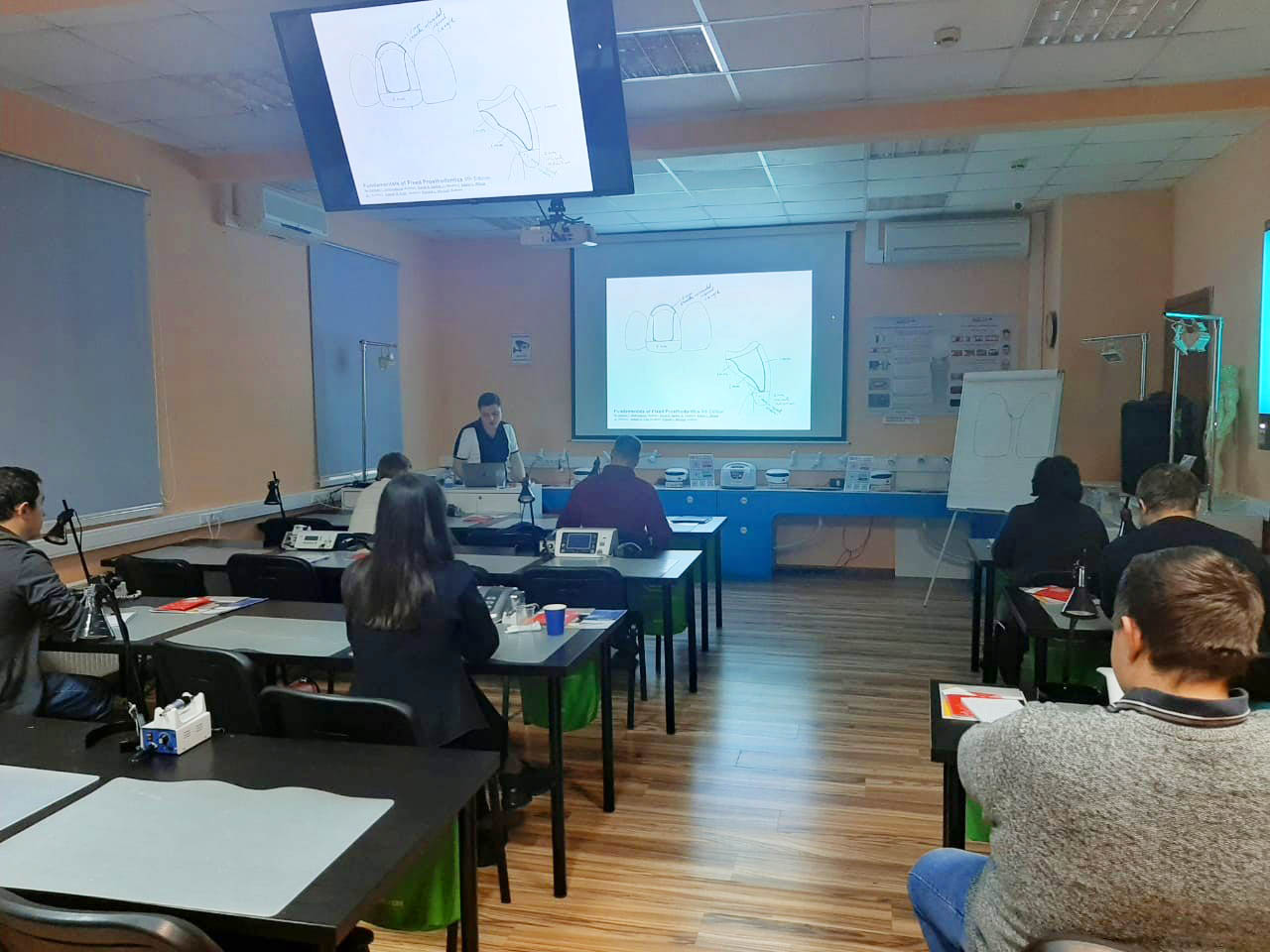 Препарирование зубов под цельнокерамические реставрации во фронтальном отделе. Пост-релиз 22 ноября