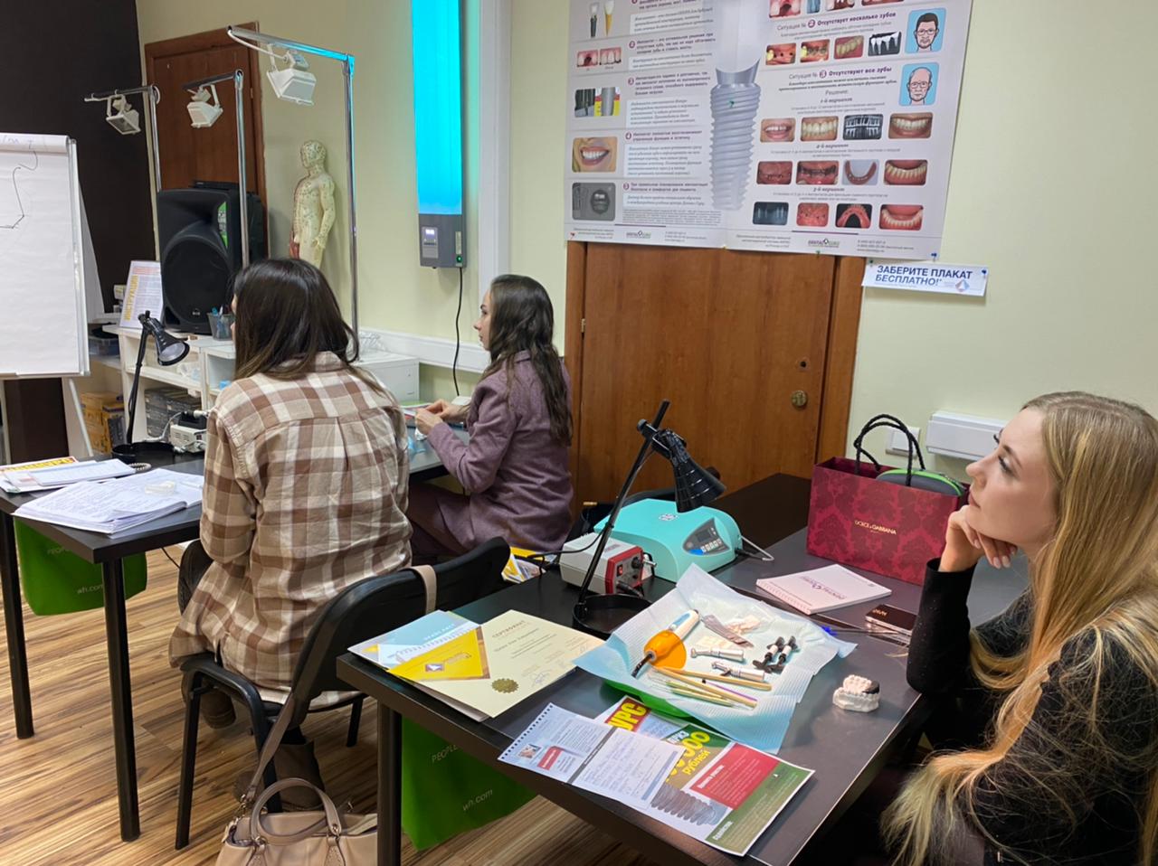 Прямые композитные виниры. Полный алгоритм и немного больше. Пост-релиз 3 марта 2021