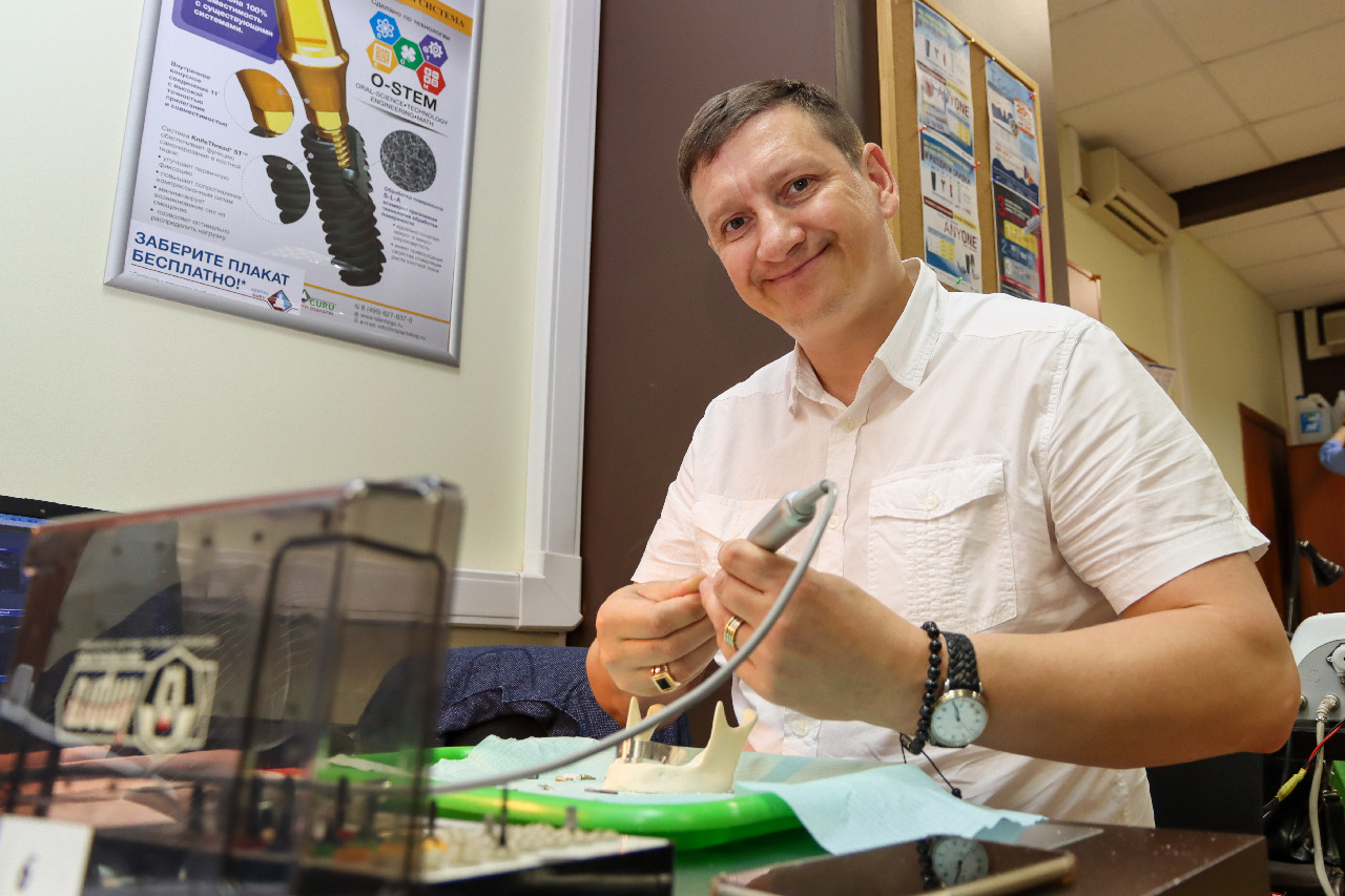 Стоматологическая реабилитация с помощью ангулированных имплантатов