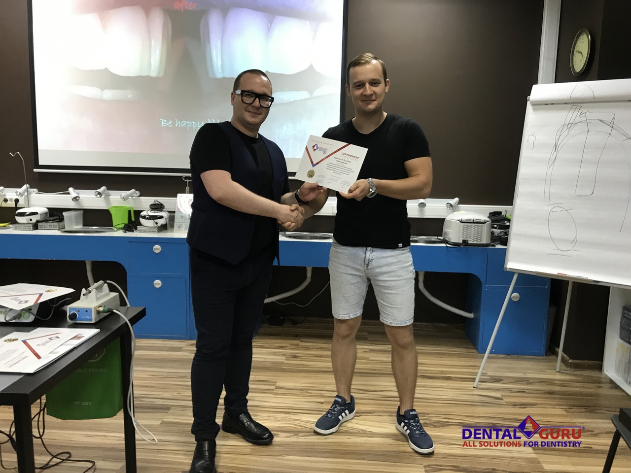 25.06.2021 Стоматологическая реабилитация с помощью ангулированных имплантатов. Имплантация на 4-х имплантатах. Физиологическое и анатомическое обоснование