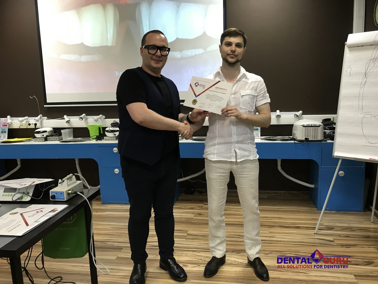 25.06.2021 Стоматологическая реабилитация с помощью ангулированных имплантатов. Имплантация на 4-х имплантатах. Физиологическое и анатомическое обоснование