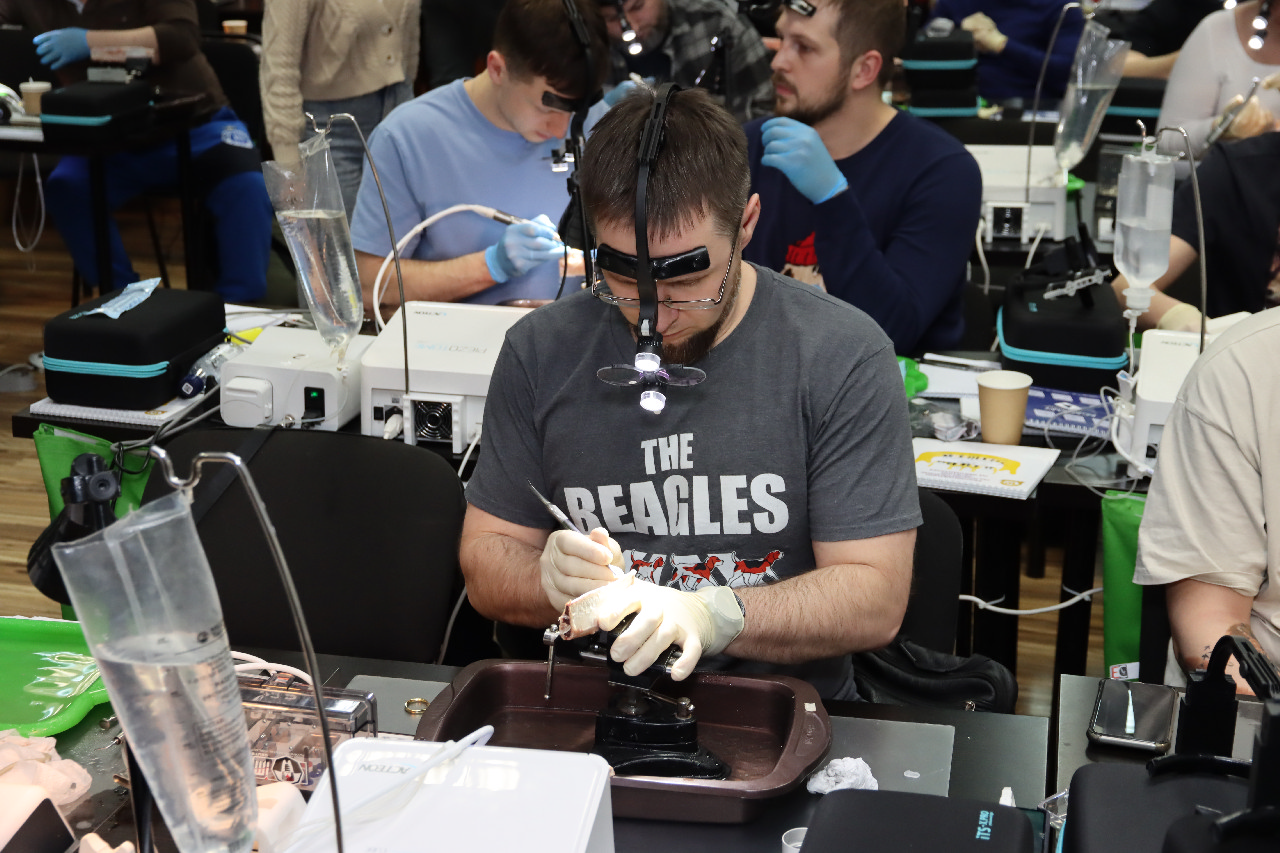 Продвинутый курс по имплантации: костная пластика и синус-лифтинг