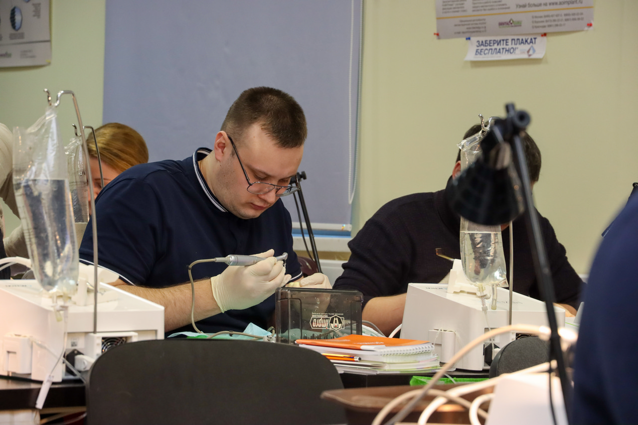 Продвинутый курс по имплантации. Костная пластика и синус-лифтинг