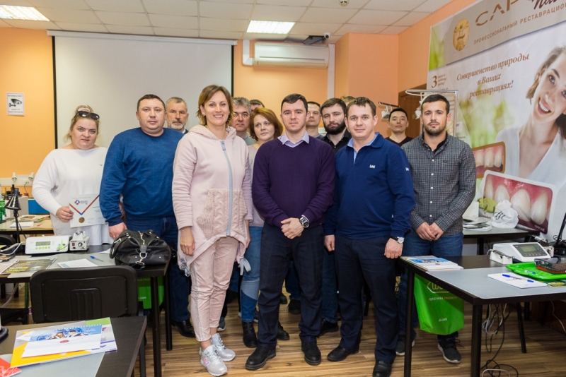 Одномоментная имплантация и немедленная нагрузка