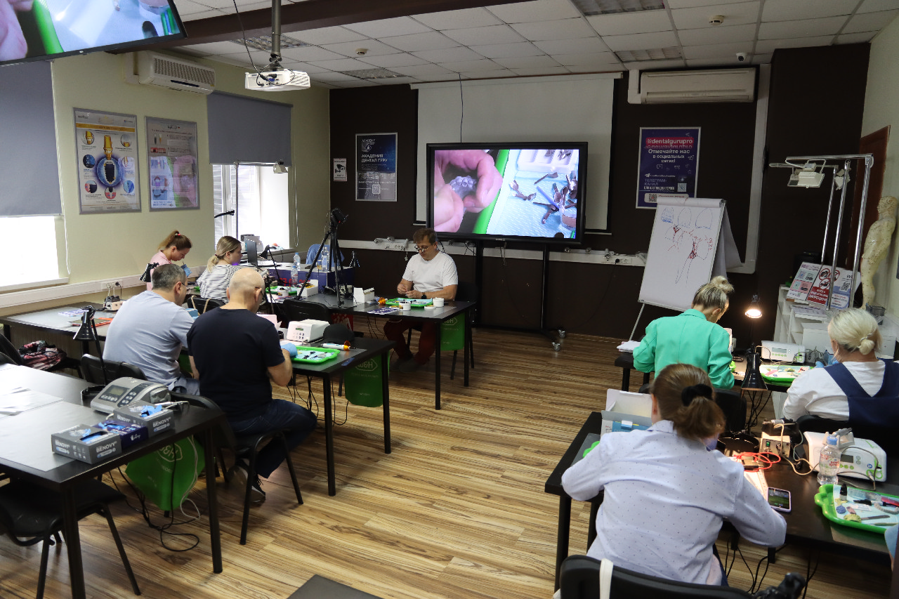 Прямые композитные виниры. Полный алгоритм и немного больше