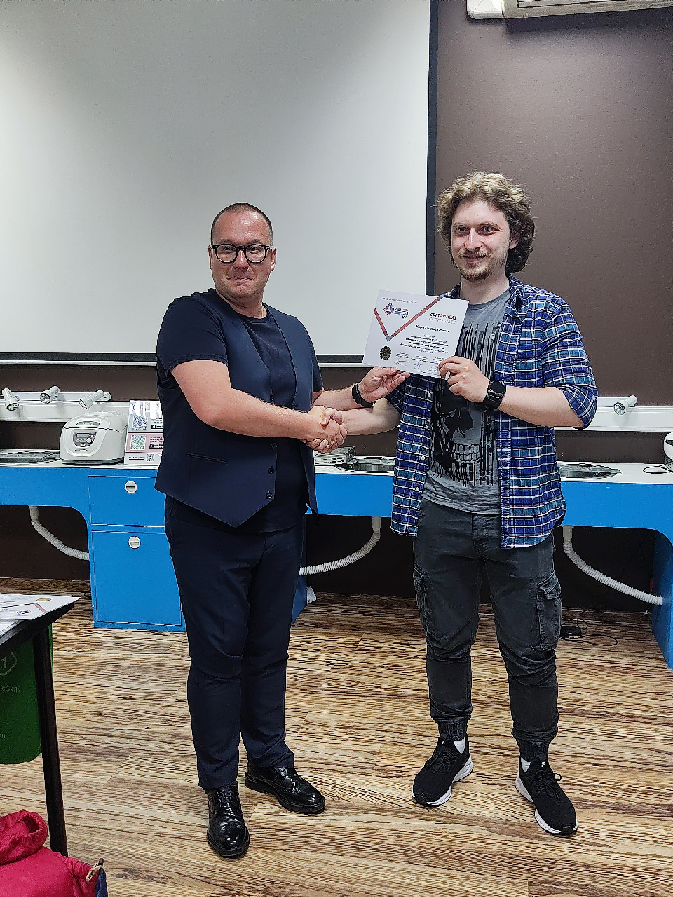 Стоматологическая реабилитация с помощью ангулированных имплантатов