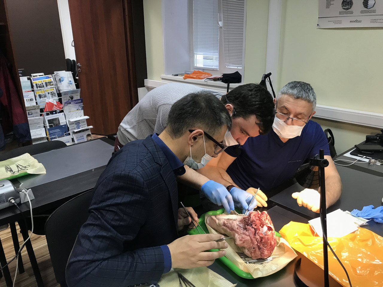 Пластика мягких тканей вокруг имплантатов. Морфологический подход. Пост-релиз 9-10 июня