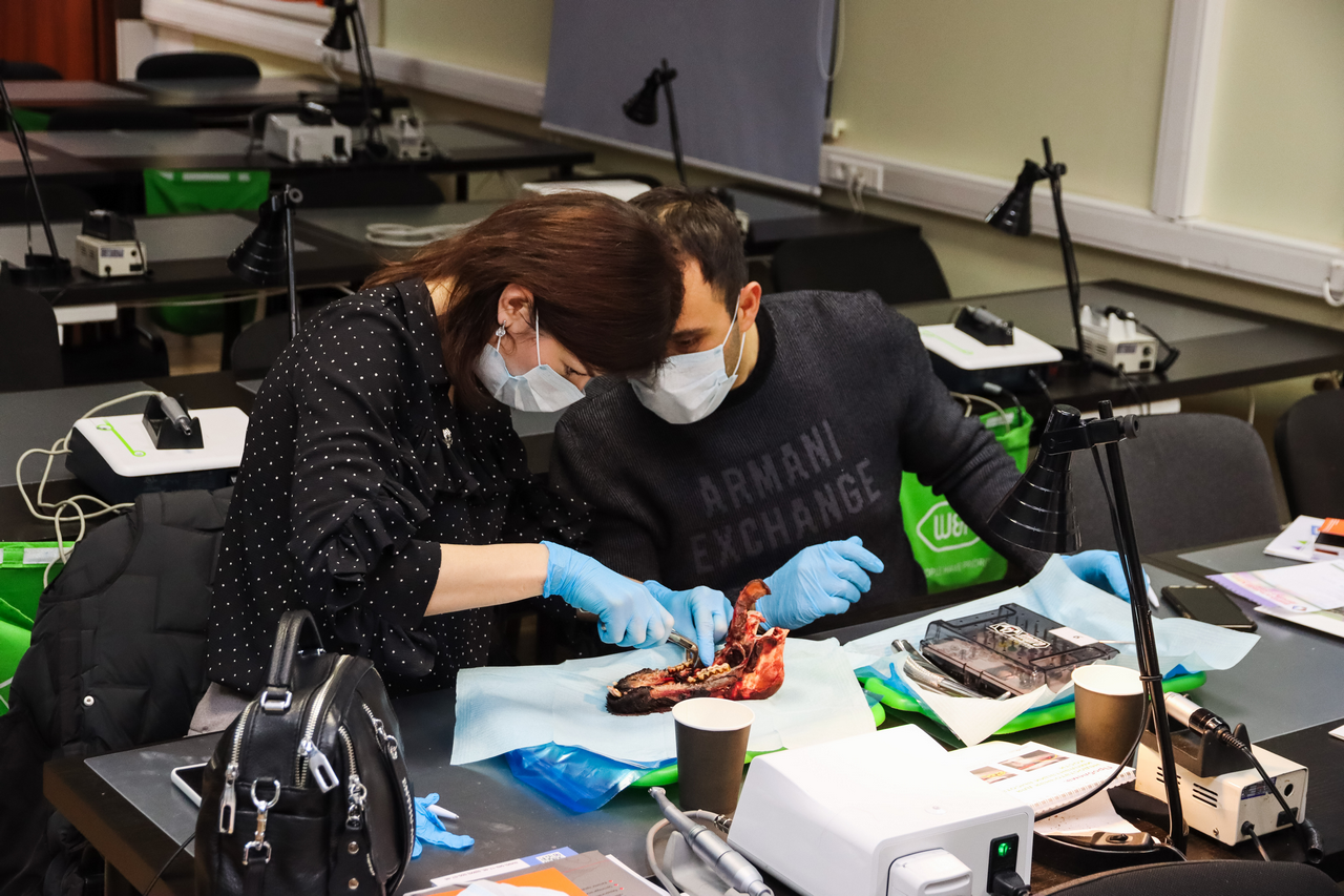 Виталий Панцулая: одномоментная имплантация и немедленная нагрузка