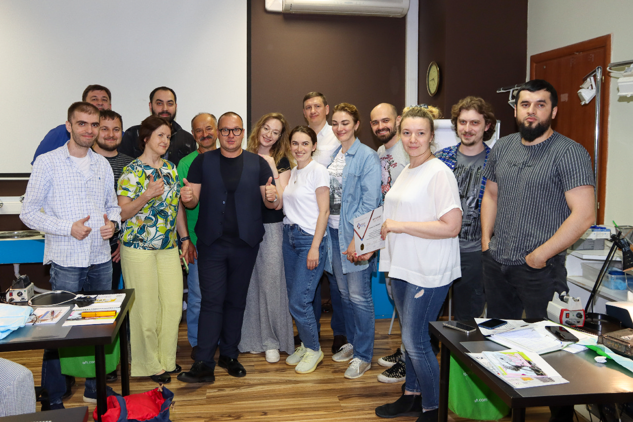 Стоматологическая реабилитация с помощью ангулированных имплантатов