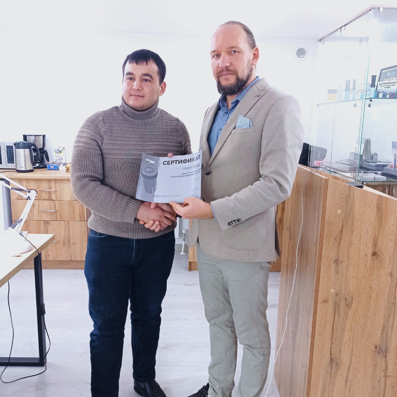 Курс Камиля Хабиева в Астане: Пластика мягких тканей вокруг имплантатов