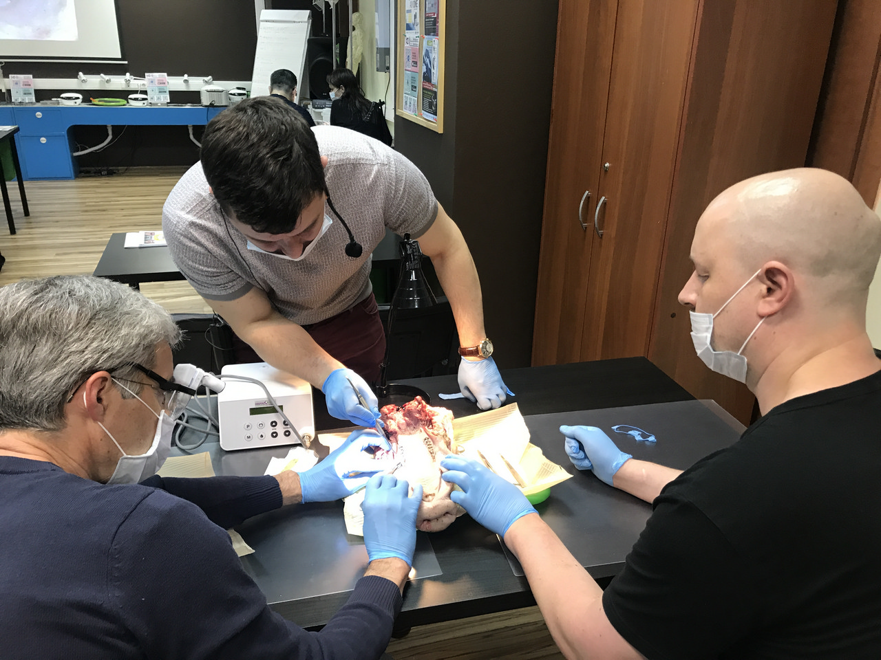 Пластика мягких тканей вокруг имплантатов. Морфологический подход. Пост-релиз 9-10 июня