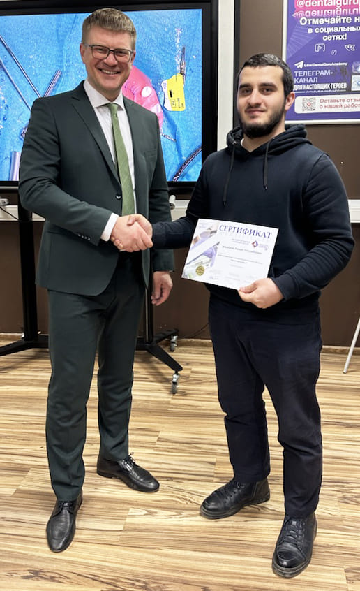 Одномоментная имплантация, немедленная нагрузка и формирование защитного барьера