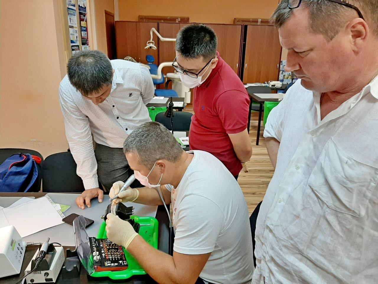 Продвинутый курс по имплантации. Костная пластика. 17-18 июля.