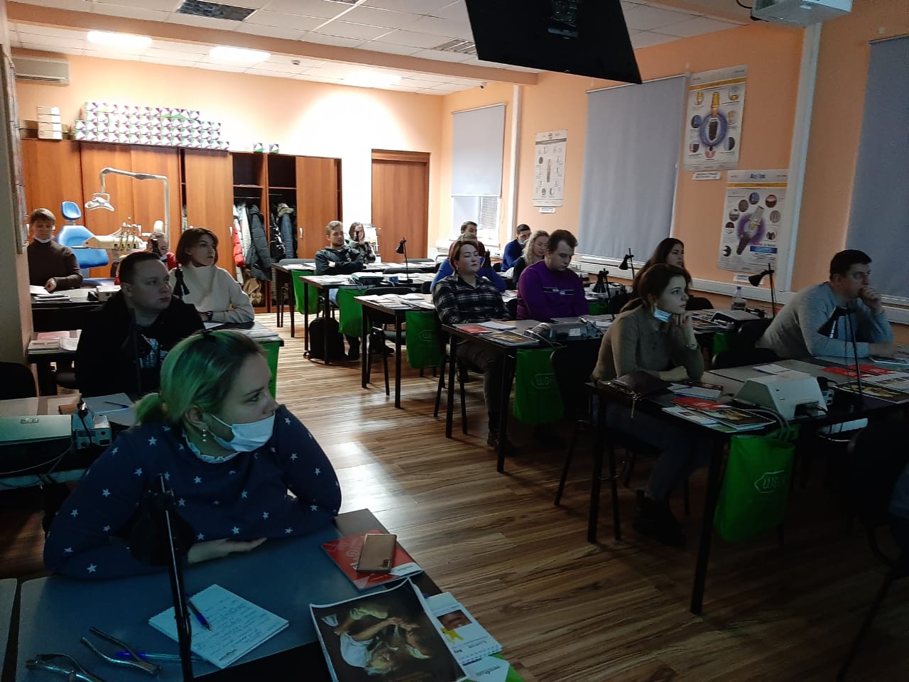 Атравматичное удаление зубов и методики наложения швов. Пост-релиз 11.12.20