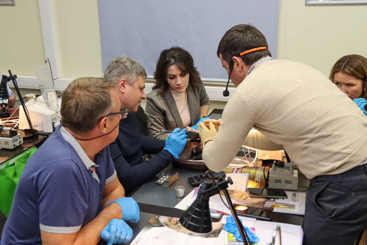 Продвинутый курс по имплантации: костная пластика и синус-лифтинг 13-14 сентября