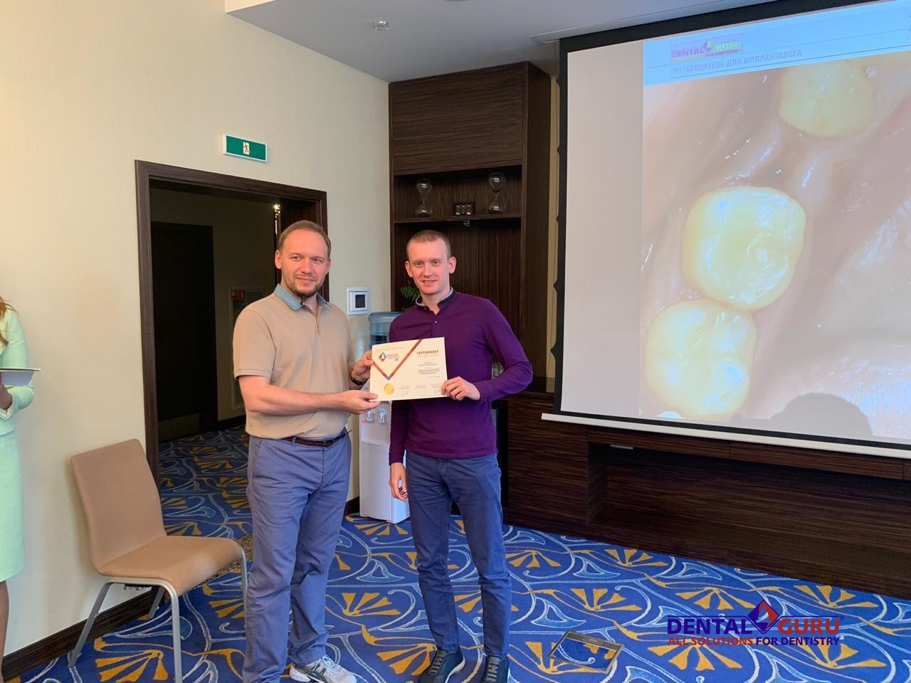 Атравматичное удаление зубов и методики наложения швов