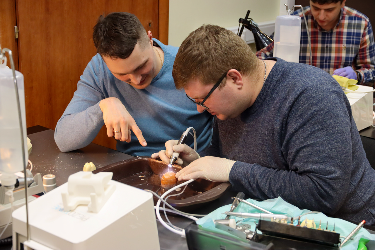 Продвинутый курс по имплантации. Костная пластика и синус-лифтинг