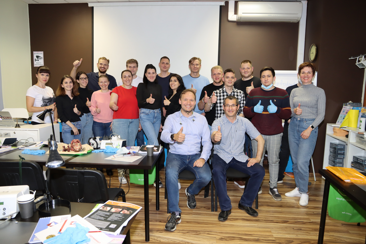 Атравматичное удаление зубов и методики наложения швов