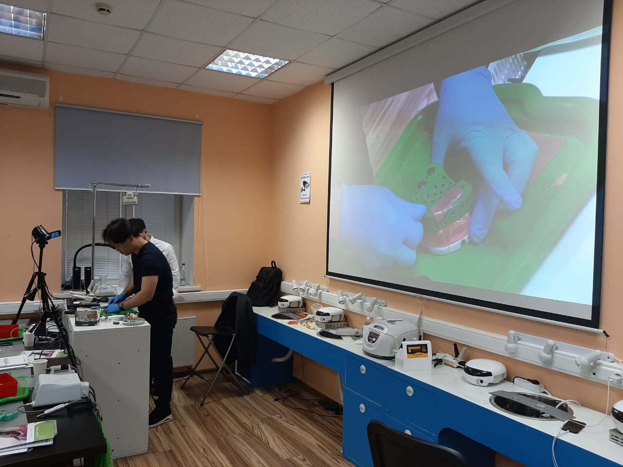 Базовый курс по имплантации, 10-11 октября 2020г.