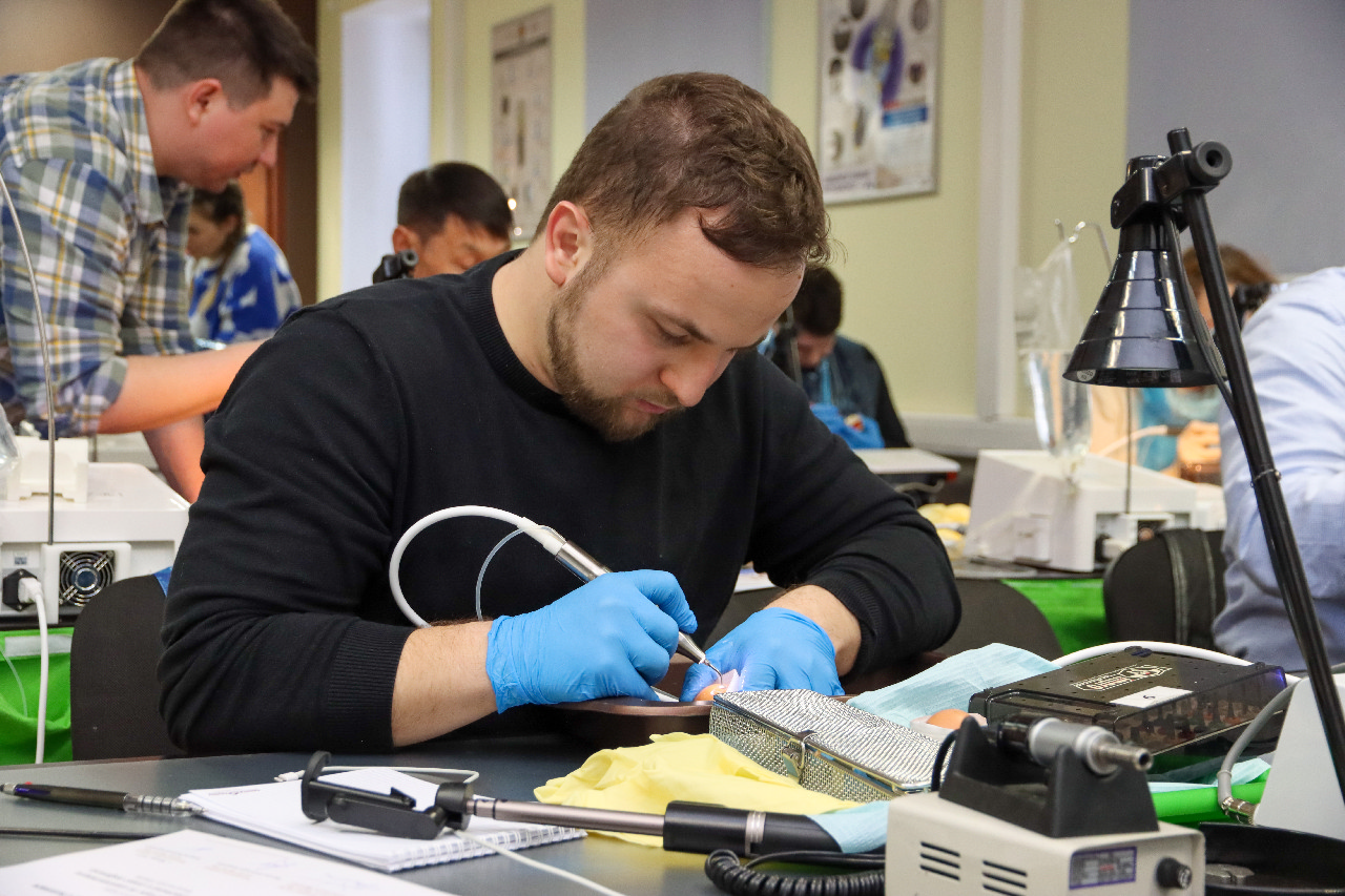 Продвинутый курс по имплантации. Костная пластика и синус-лифтинг