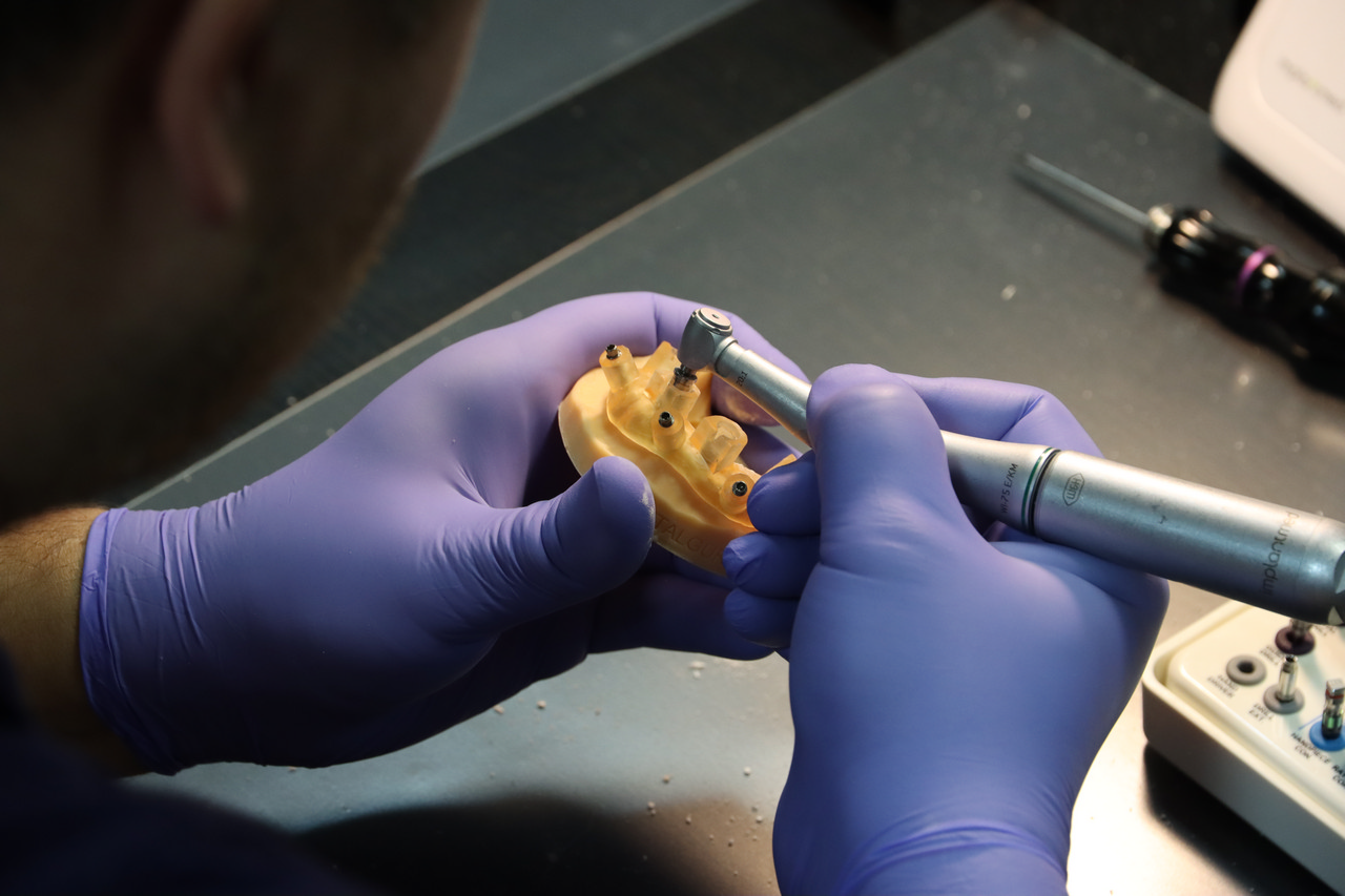 Продвинутый курс R2Gate+ExoCAD. Практика на беззубой челюсти