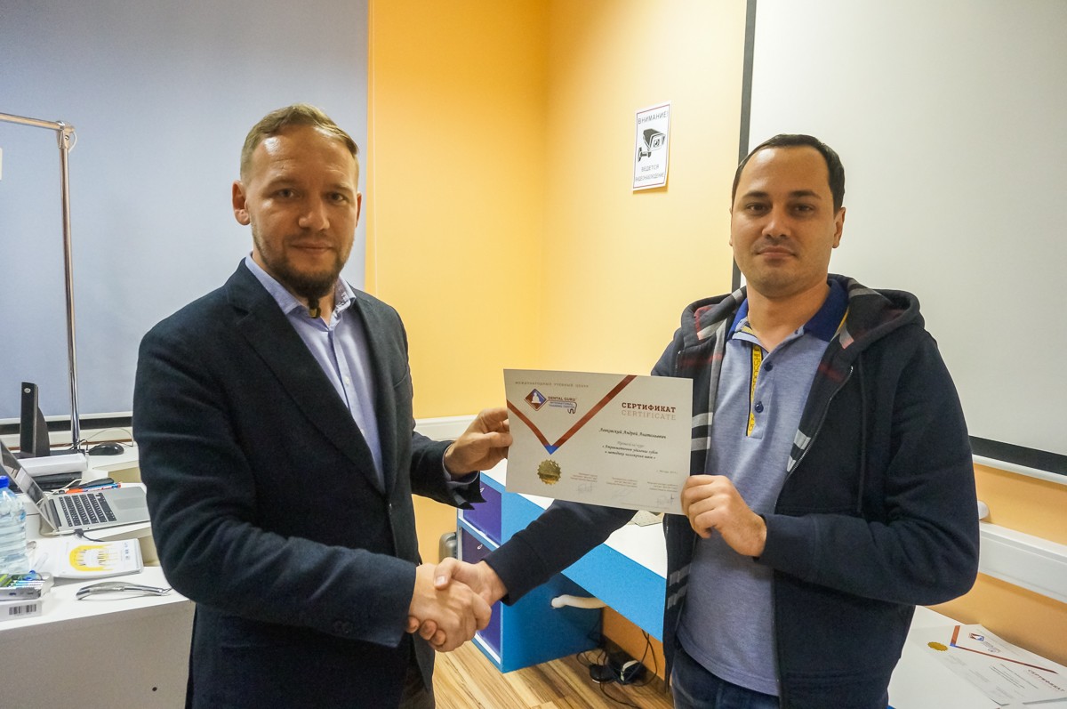 Атравматичное удаление зубов и методики наложения швов. Курс Камиля Наильевича Хабиева, 6 октября