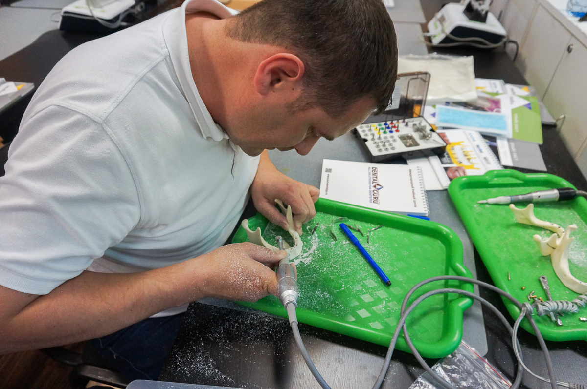 Курс "Стоматологическая реабилитация с помощью ангулированных имплантов", 3 октября 2019г.