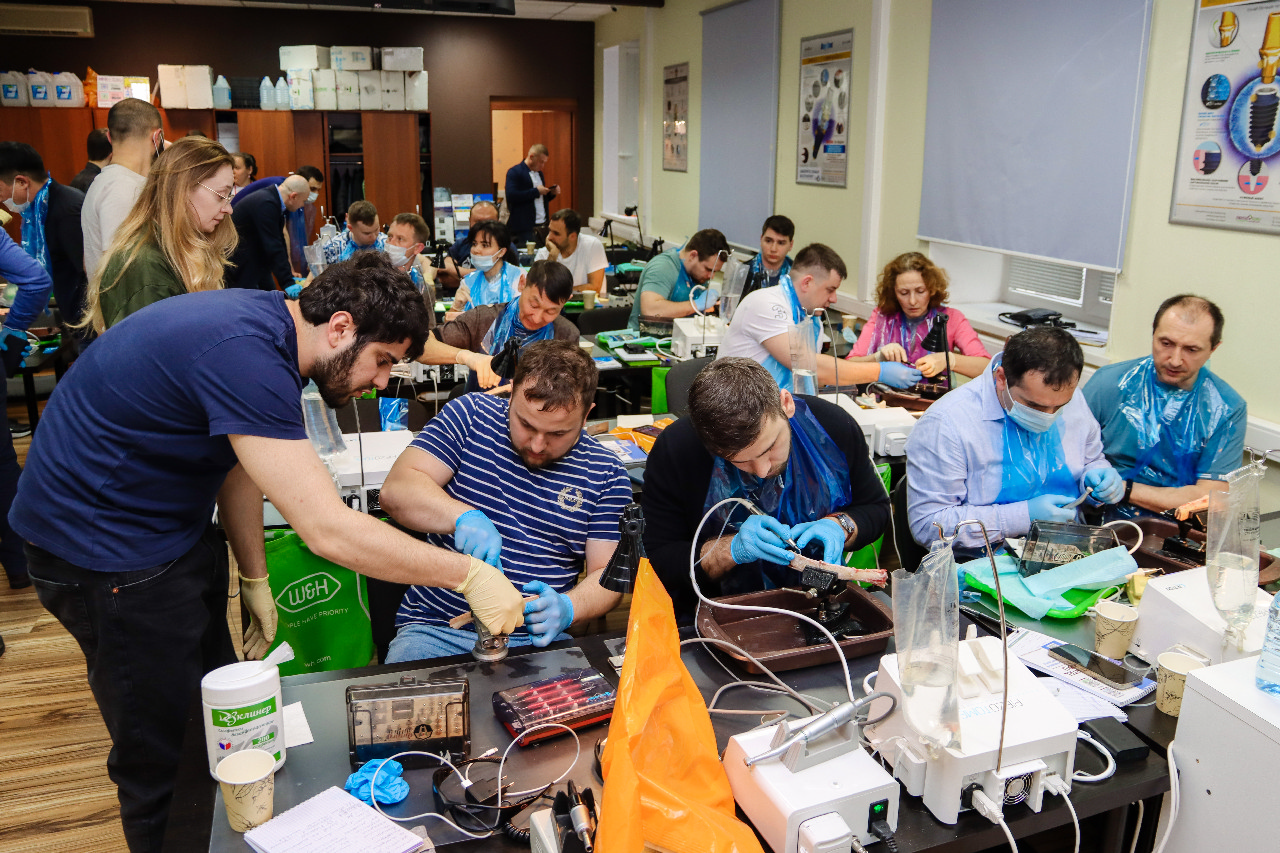 Продвинутый курс по имплантации. Костная пластика и синус-лифтинг