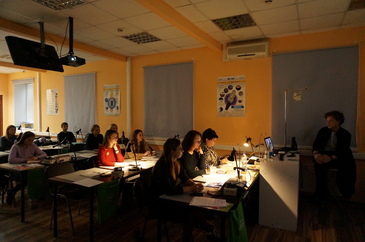 Прямая реставрация передних зубов. Эстетика, морфология, функция – ключи к успеху