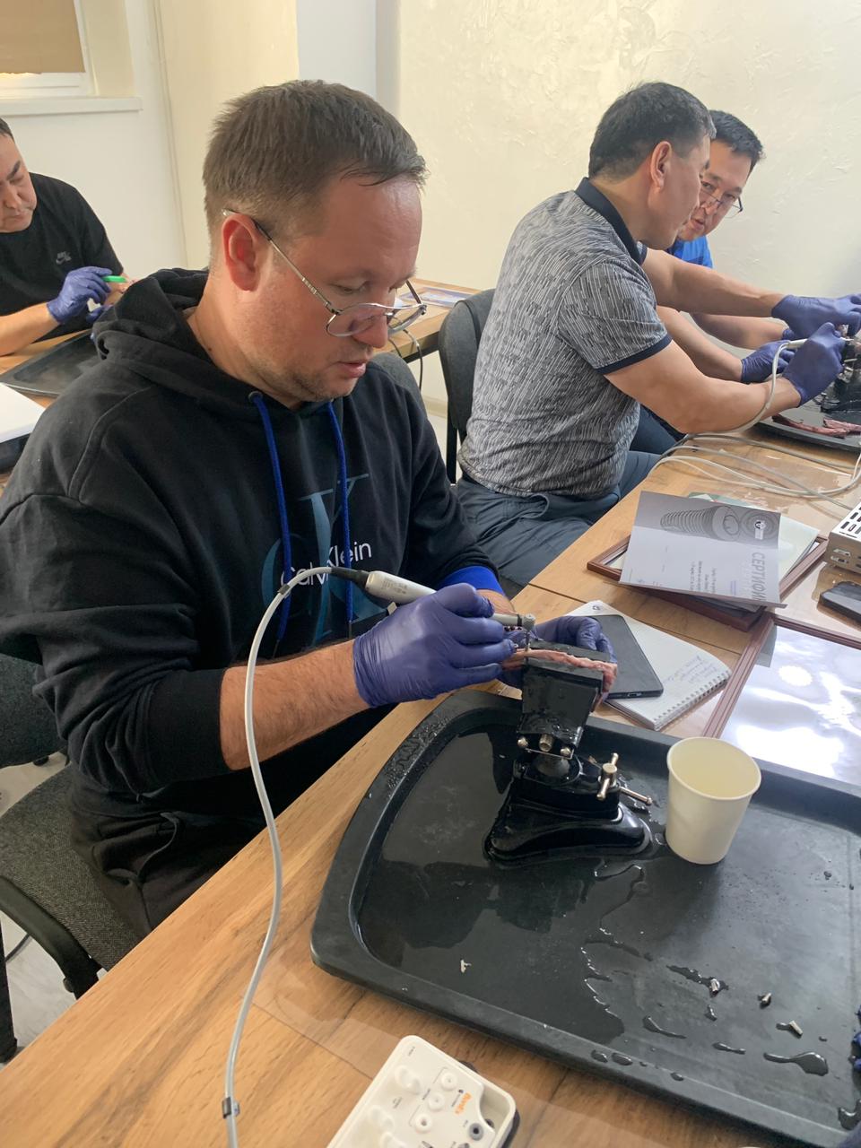 Экспертный курс по имплантации, Астана