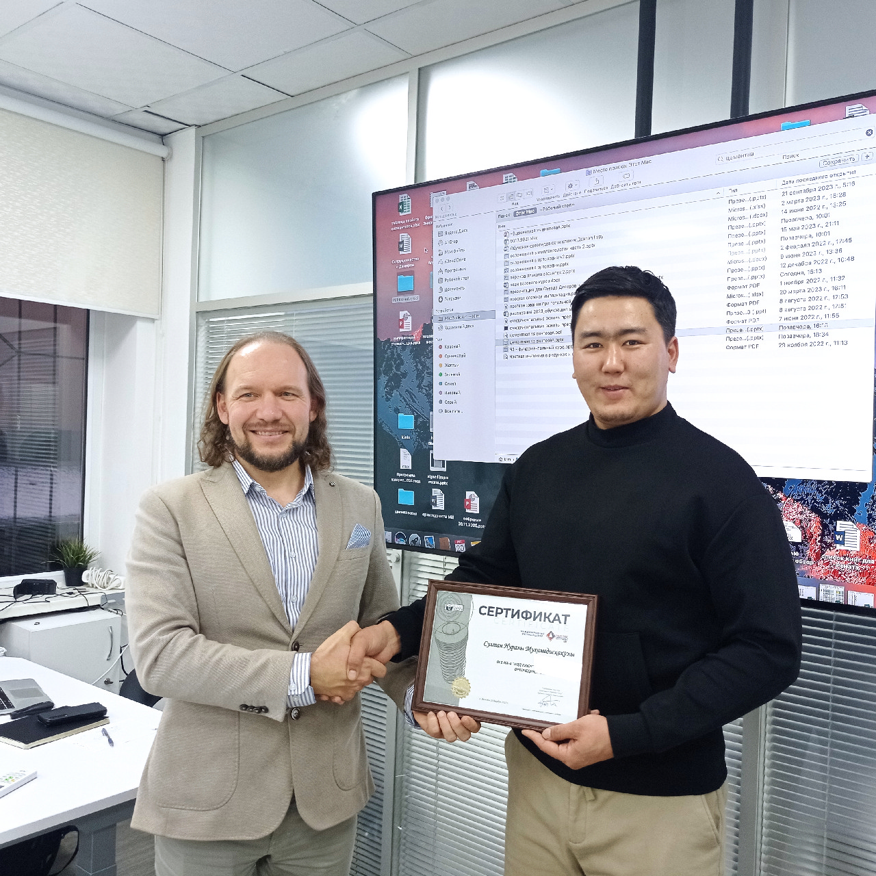 Пластика мягких тканей вокруг имплантатов. PRF в стоматологии. Курс в Казахстане