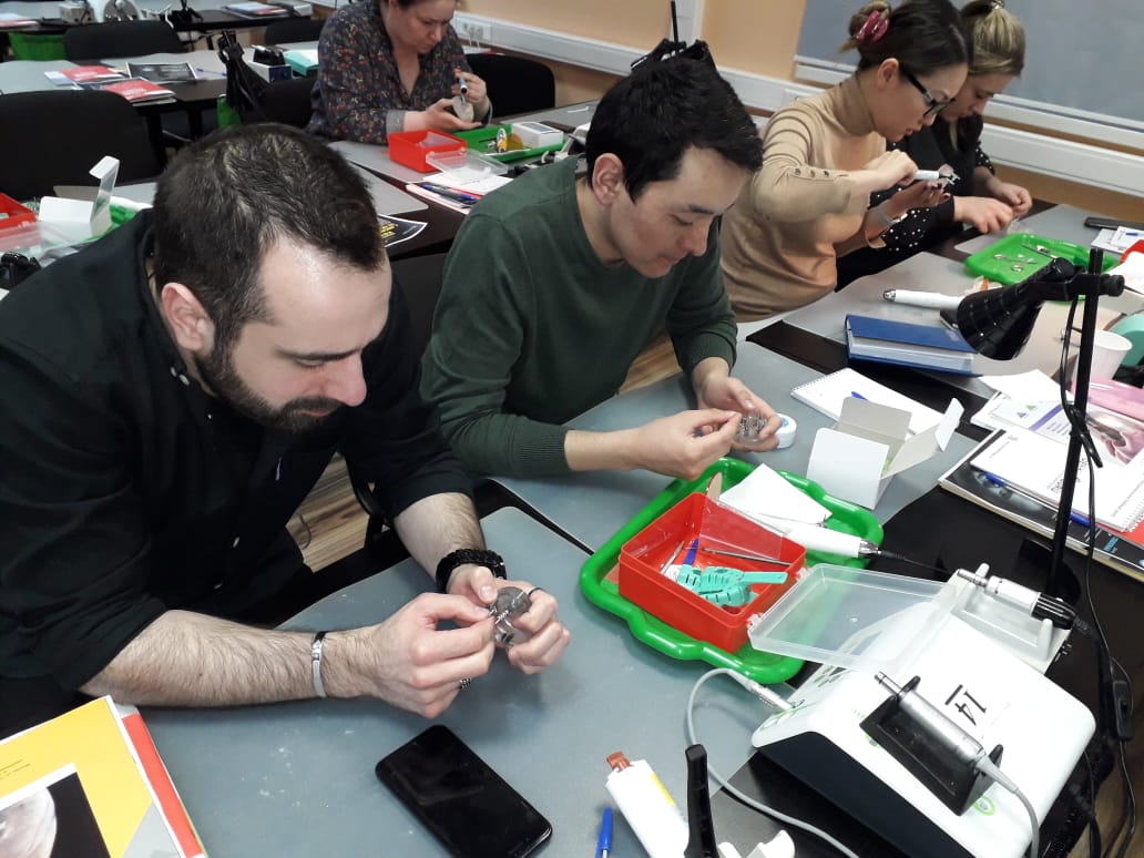 Базовый курс по имплантации в Москве