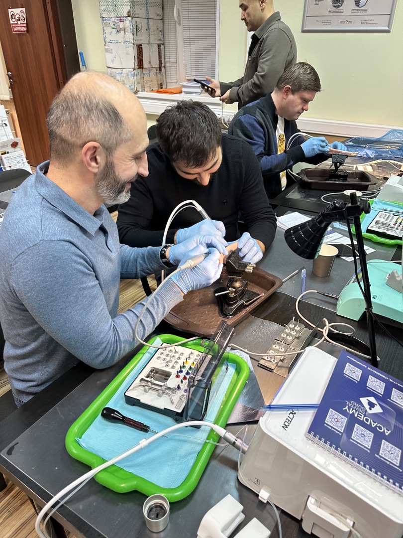 Продвинутый курс по имплантации. Костная пластика и синус-лифтинг