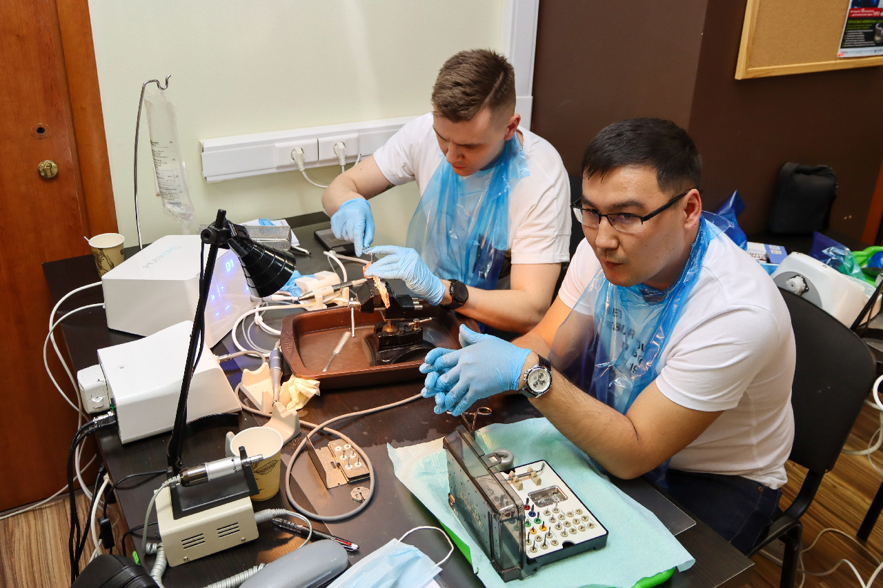 Продвинутый курс по имплантации. Костная пластика и синус-лифтинг