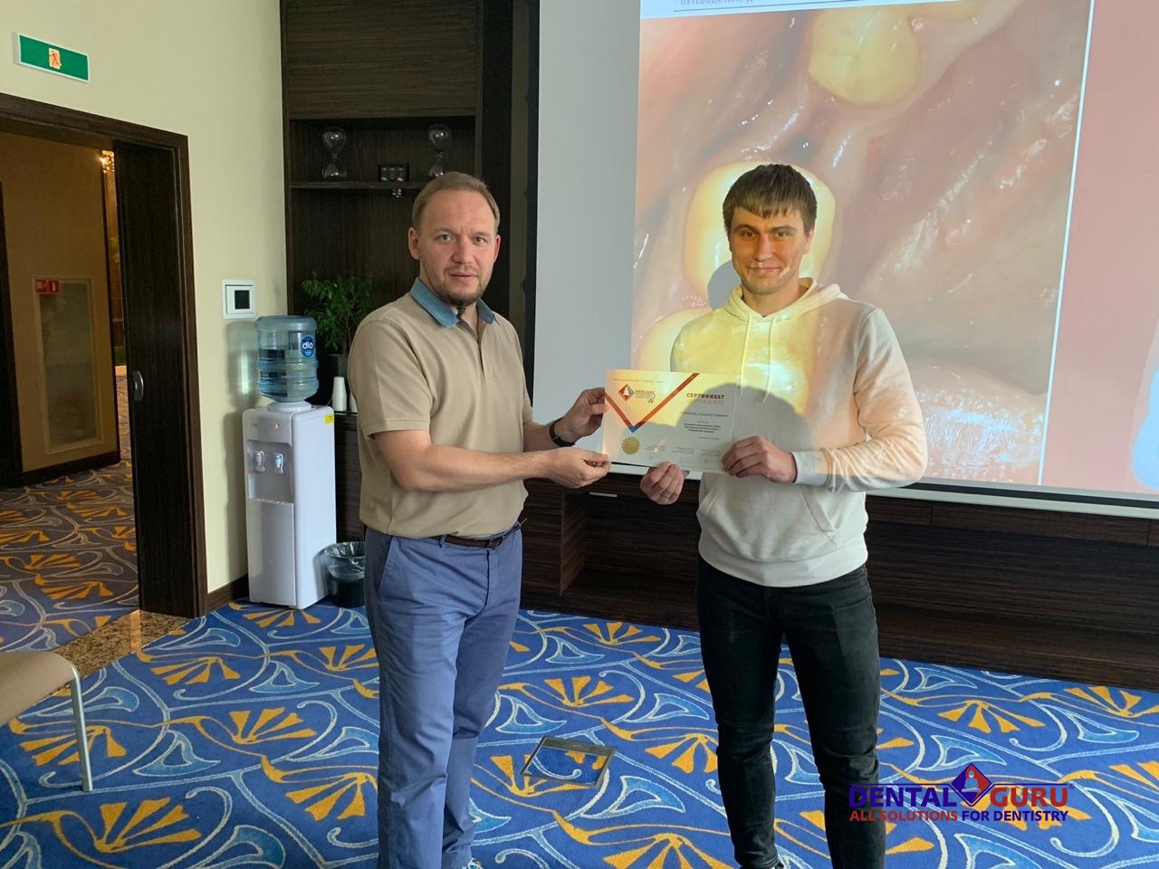 Атравматичное удаление зубов и методики наложения швов